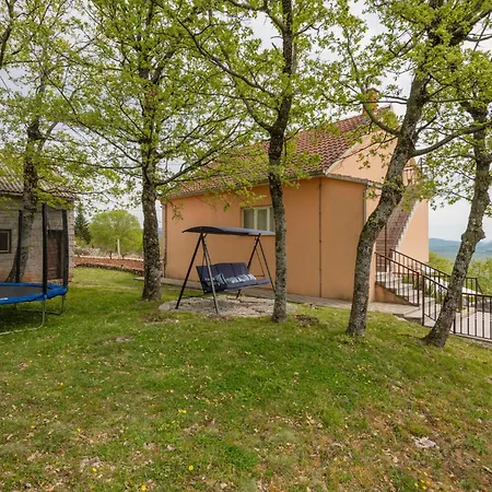 2 Bedroom Stunning In Lokvicici