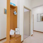 Ferienhaus 2 Bedroom Stunning In Lokvicici
